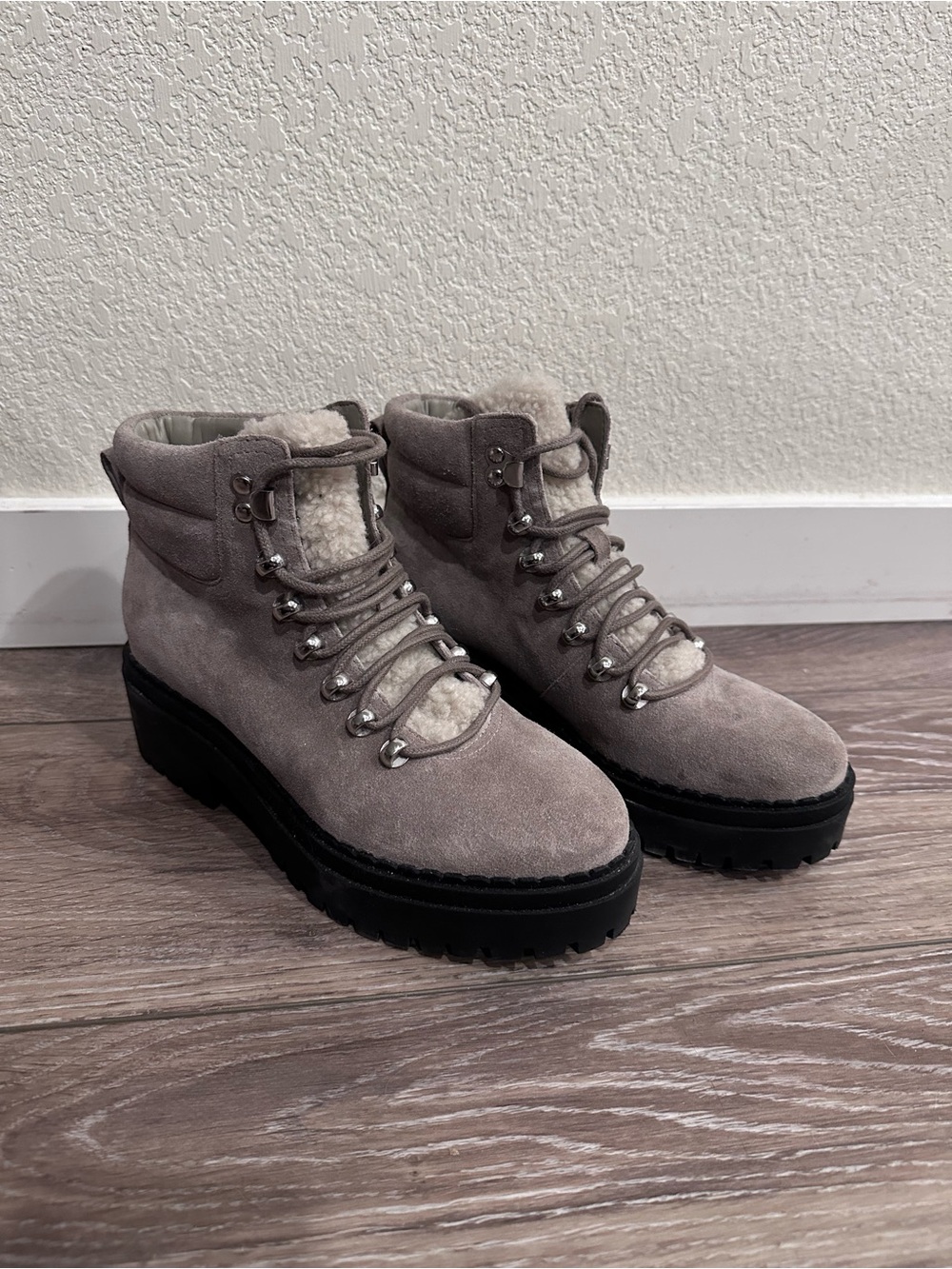 Marc Fisher Taupe Suede Lace-Up Faux Fur Chunky Boots Size 6M